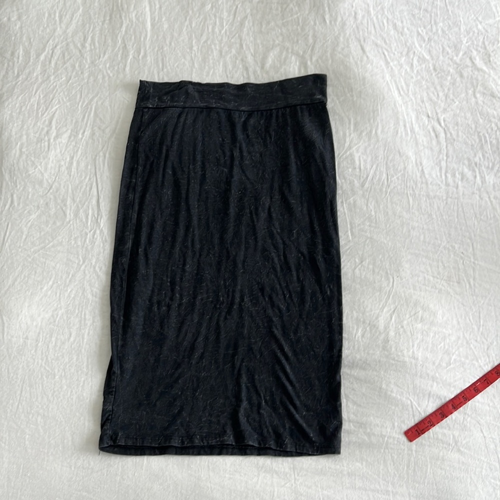 Roxy pencil skirt